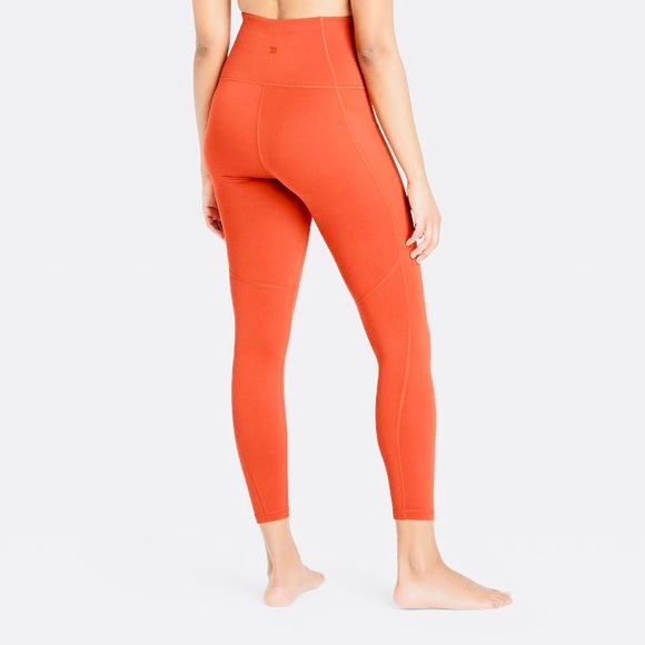 All In Motion - Womens Ultra High-Rise 7/8 Leggings (NEW WITH TAGS) - Picture 4 of 16